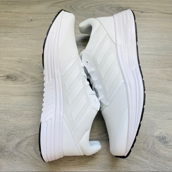 NWT Adidas Galaxy 5 - Picture 6 of 8